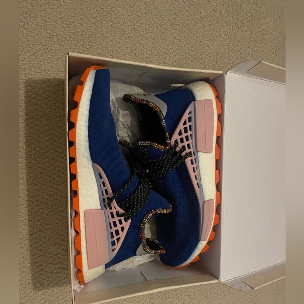PW solar Hu NMD adidas size 9